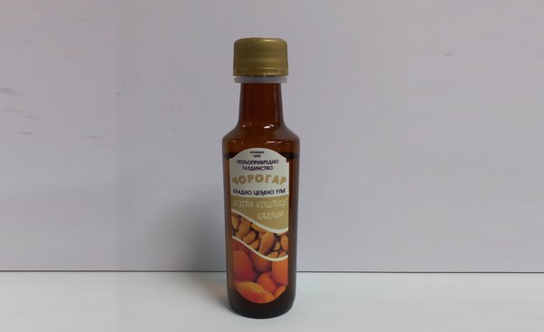 Hladno ceđeno ulje jezgra koštice kajsija